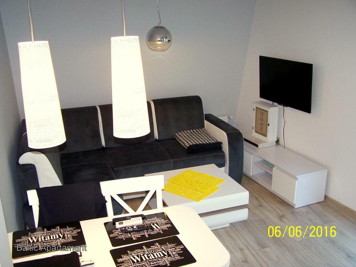 Baltic Apartament ポビエロボ エクステリア 写真